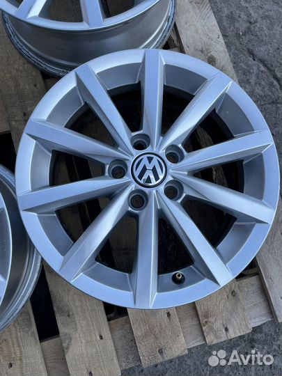 Литые диски r15 Volkswagen polo оригинал