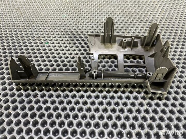 Накладка на торпедо Lexus Lx570