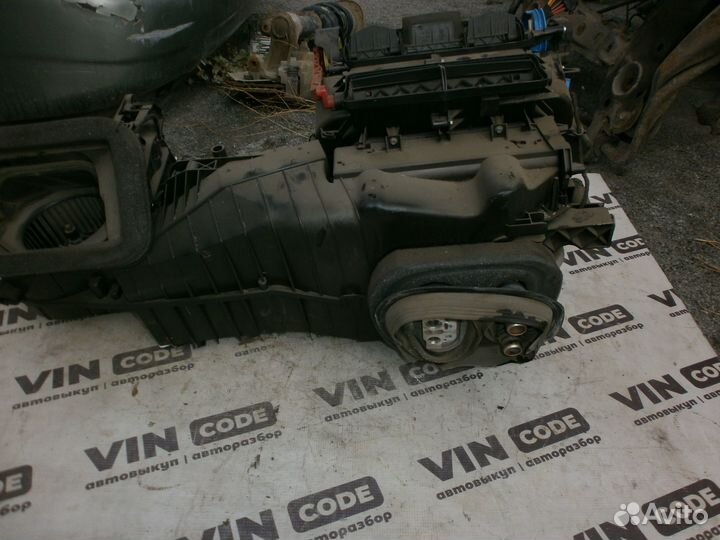 Отопитель салона в сборе Фольксваген Кадди 3