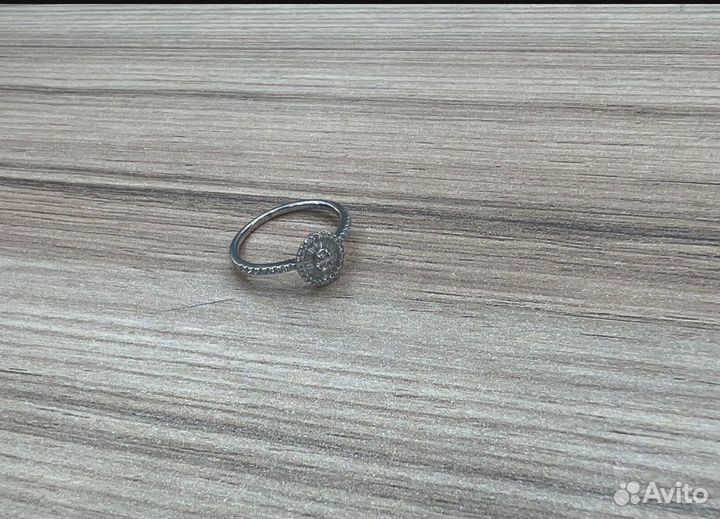 Обручальное кольцо с бриллиантами Damas