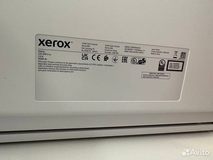 Лазерный цветной принтер xerox c230