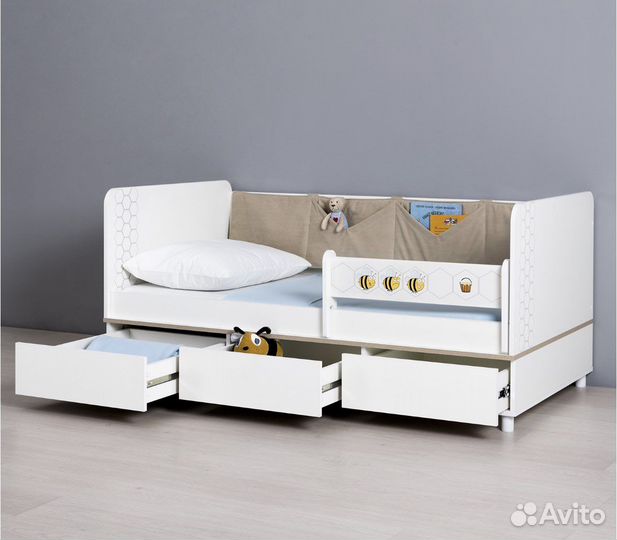 Эйп детская кроватка с мягкими бортами и ящиками