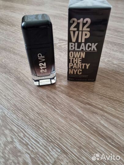 Туалетная вода 212 VIP black carolina herrera