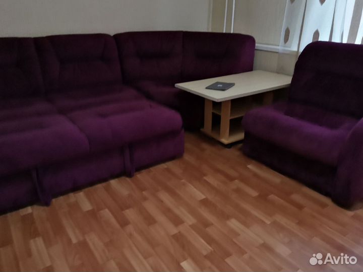 Большой угловой диван бу