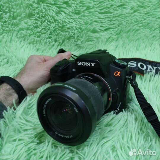 Зеркальный фотоаппарат Sony 200 б/у рабочий