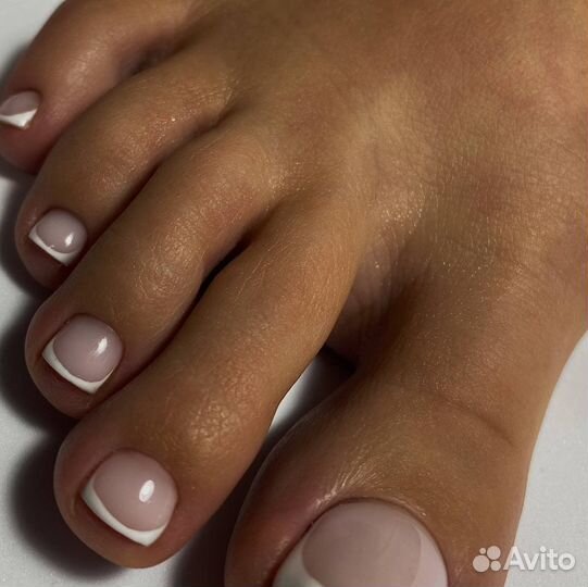 Маникюр, педикюр