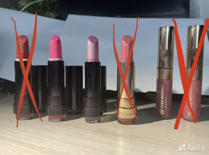 Блеск для губ и помады yves rocher почти новые