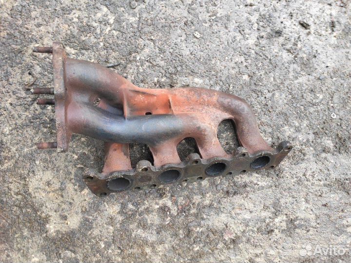 Коллектор выпускной Volkswagen Passat B5 1.8