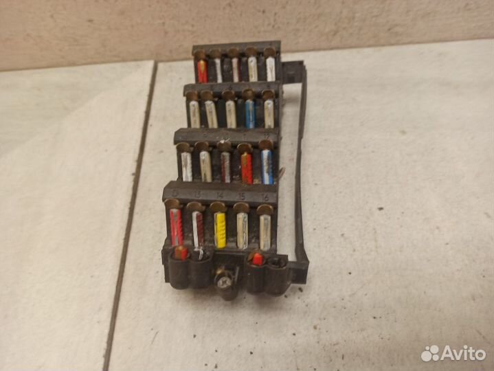 Блок предохранителей