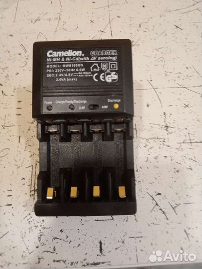 Зарядное устройство Camelion