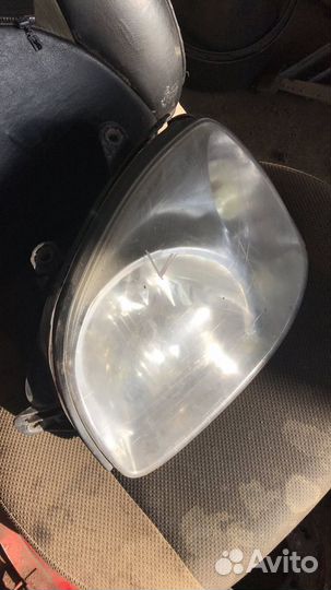 Фара левая Hyundai Santa Fe (SM) 2000-2012