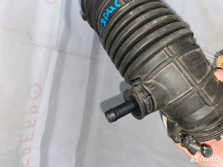 Патрубок воздушного фильтра Hyundai Solaris 2