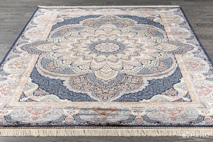 Ковёр из шёлка «QUM-L»