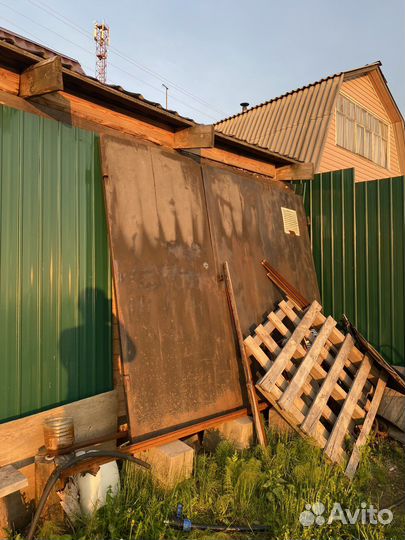 Ворота гаражные металлические