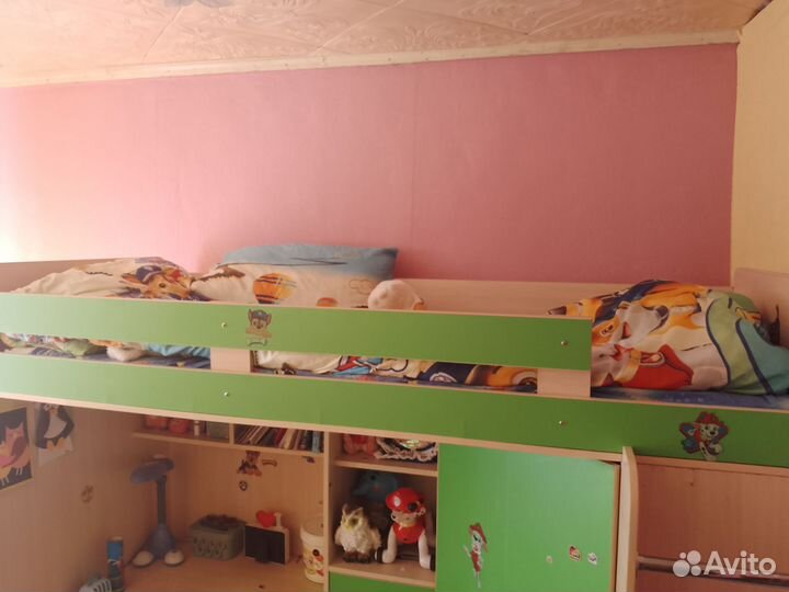 Кровать