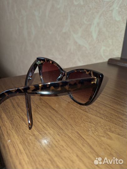 Солнцезащитные очки женские