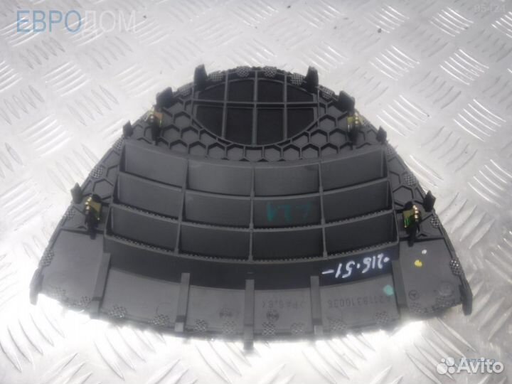 Накладка парприза mercedes W211 s1107552