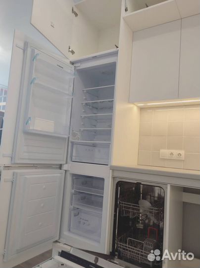 Кухонный гарнитур прямой матовый