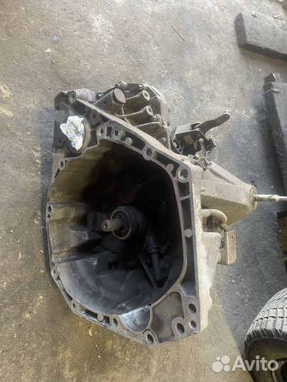 Механическая коробка передач Ниссан Тиида 1,6