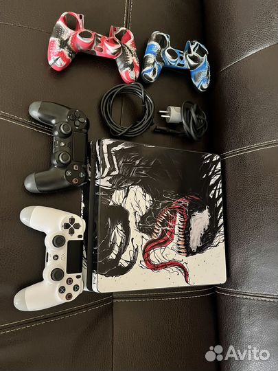 Sony playstation 4 slim