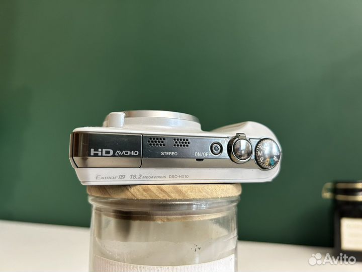 Компактный цифровой фотоаппарат Sony DSC-HX10