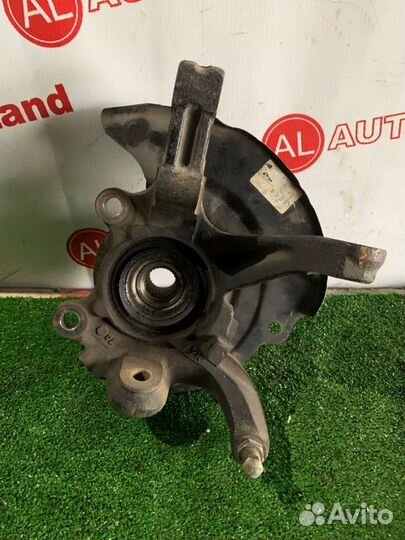 Ступица передняя правая Nissan Liberty RM12