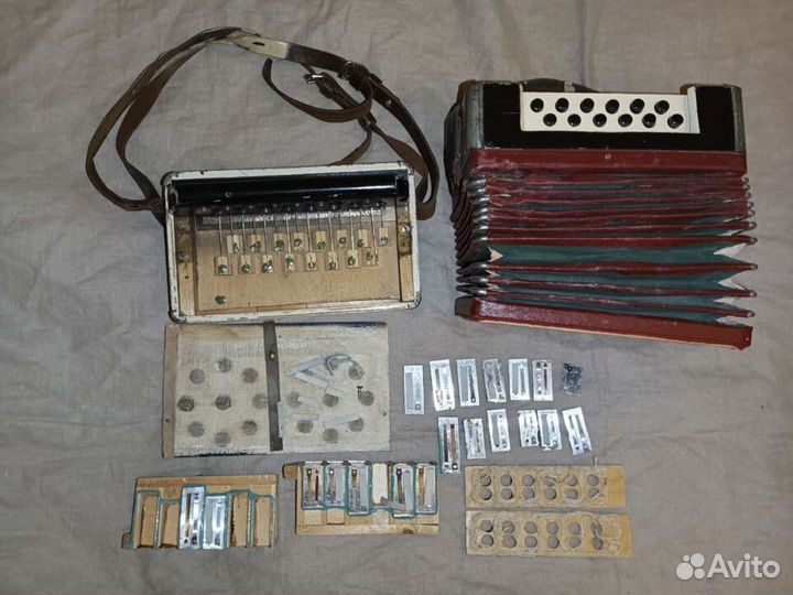 Старинная гармошка