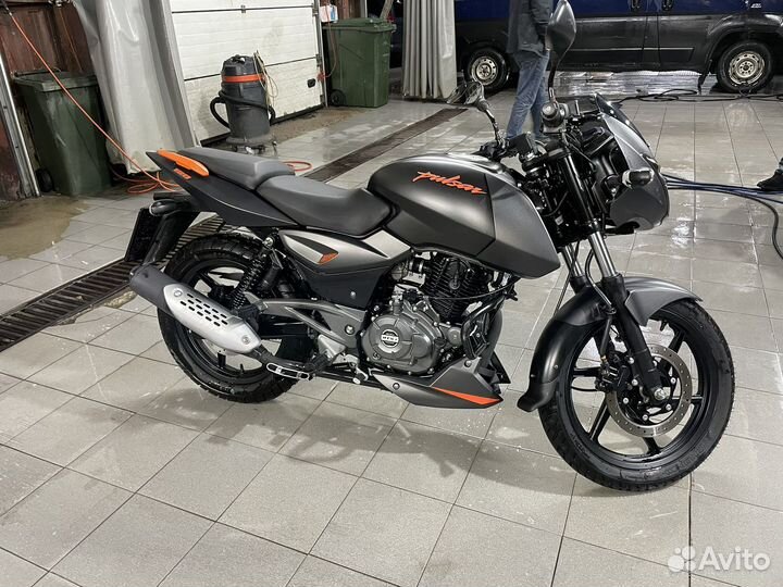 Bajaj Pulsar 180, 2021