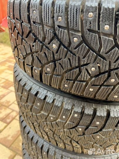 Bridgestone Blizzak Spike-02 205/55 R16 91T