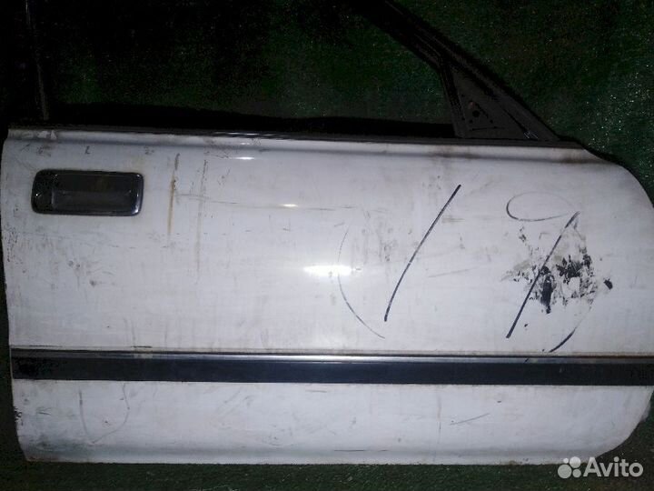 Дверь передняя правая Toyota Mark II GX80