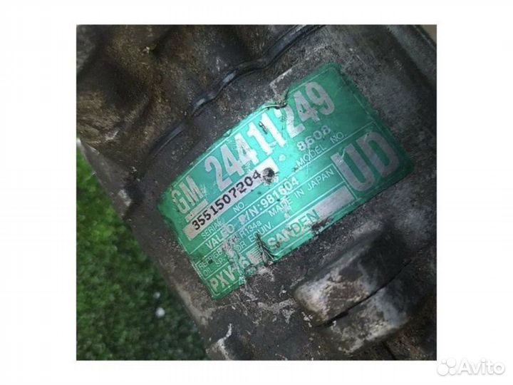 Компрессор кондиционера Opel Vectra 2003