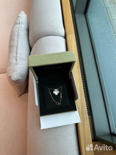 Подвеска van cleef alhambra (с перламутром)