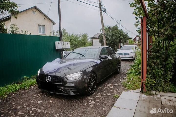 Украшение машины на свадьбу