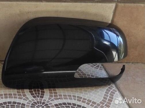Накладка на зеркало Toyota avensis t250