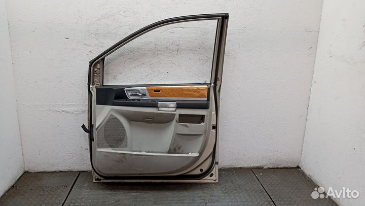Дверь боковая правая передняя Chrysler Voyager