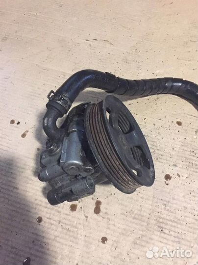 Насос гидроусилителя toyota Corolla E12 2001-2006