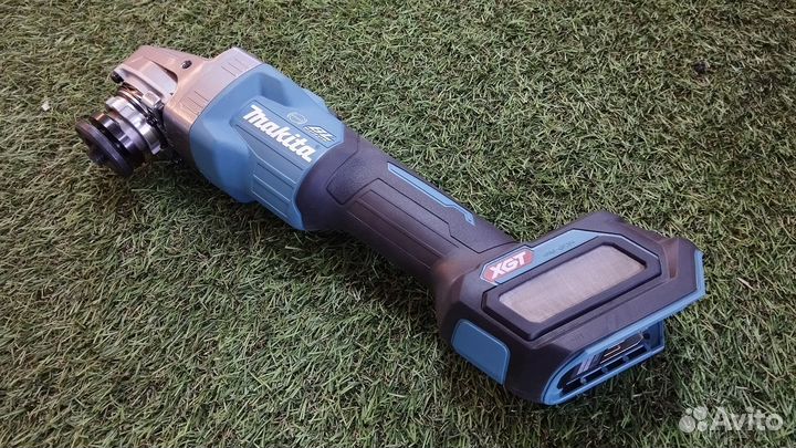 Угловая шлифмашина Makita XGT GA023GZ