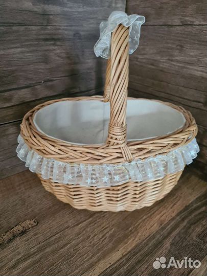 Корзина плетеная