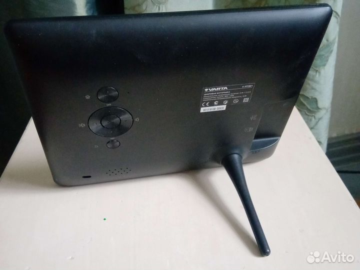 Цифровая фоторамка 8 