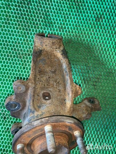 Кулак поворотный передний левый Ford Focus 3 3