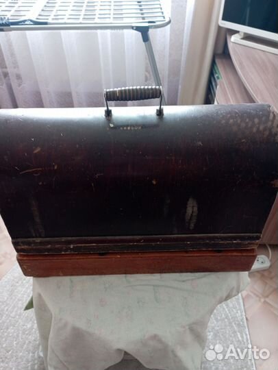 Швейная машина Подольск ручная