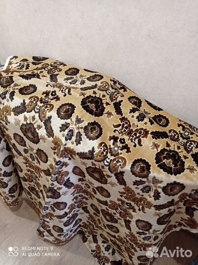 Велюровая ткань