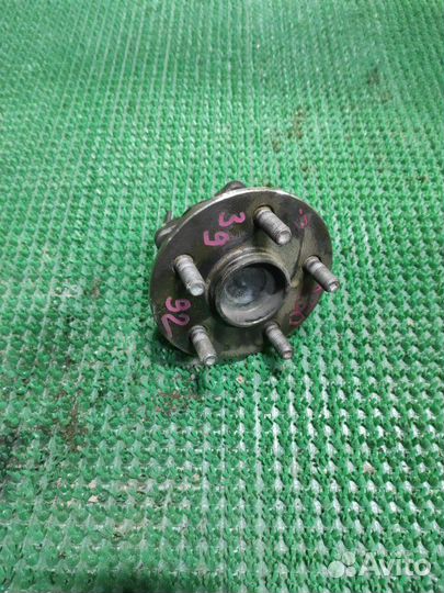 Ступичный узел задний левый Toyota Caldina ZZT241