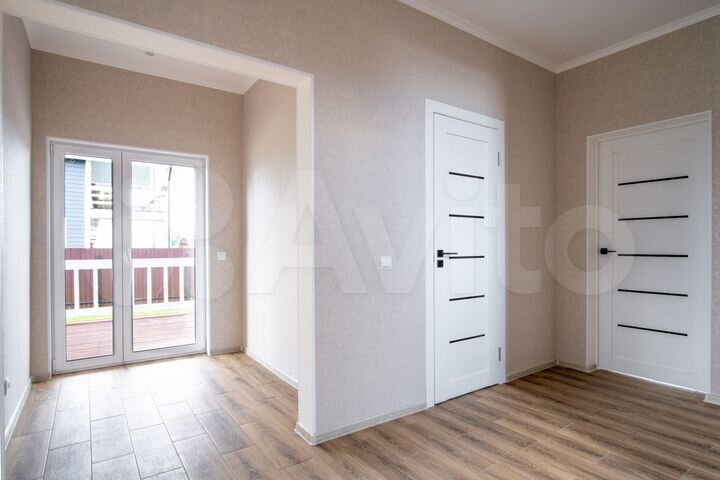 Дом 185 м² на участке 9 сот.