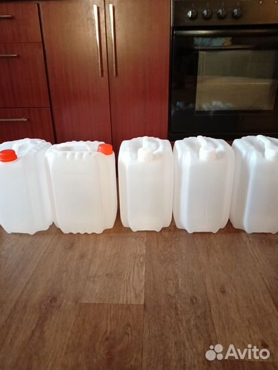 Канистра пластиковая 10 литров