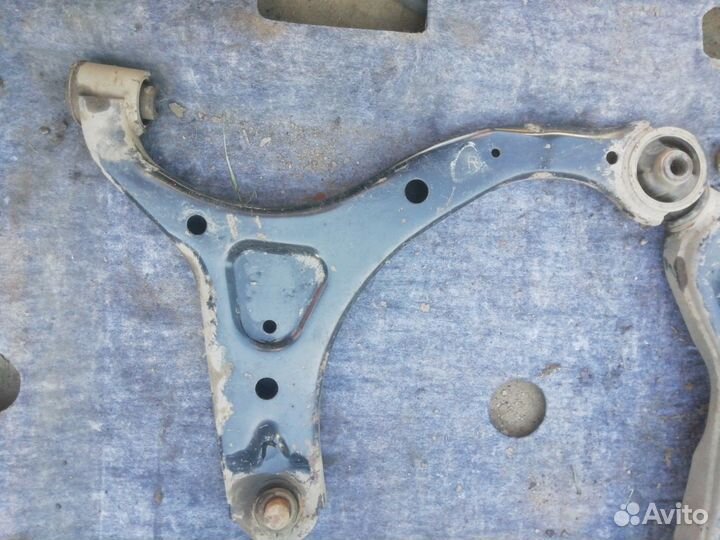 Рычаг передний правый хендай сантафе 2