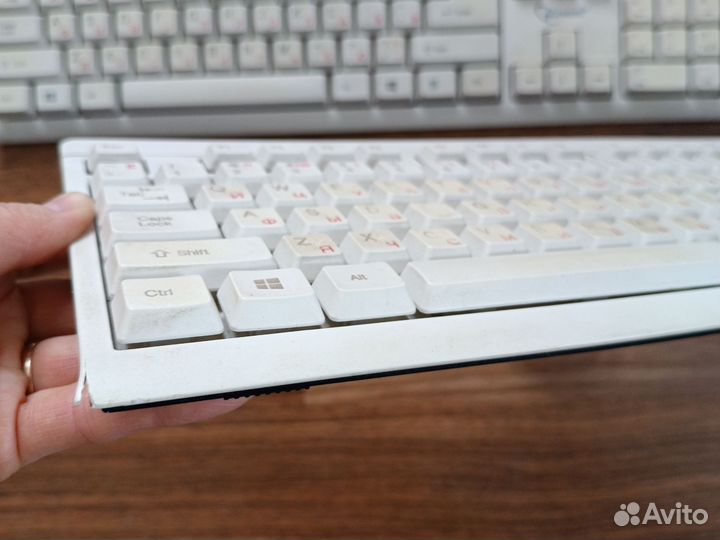 Клавиатуры для компьютера Genius Gembird проводные