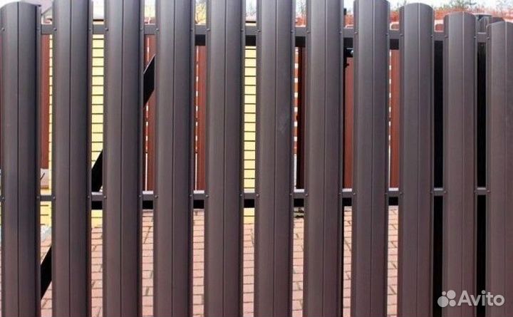 Горизонтальный штакетник