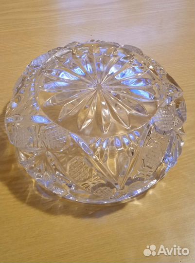 Хрустальная пепельница