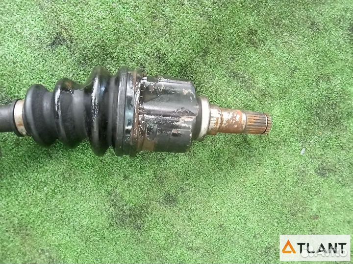 Привод передний правый toyota sienta